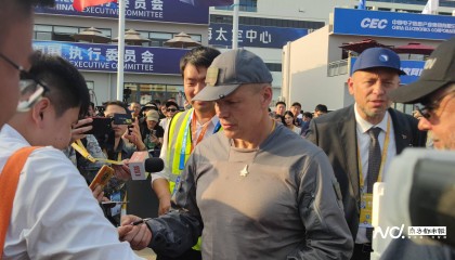 “传奇试飞员”谢尔盖·博格丹:中国空军实力在不断提升