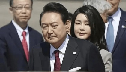 你敢拱火半岛，我就敢插手俄乌？俄罗斯正式回应，朝鲜动真格的？