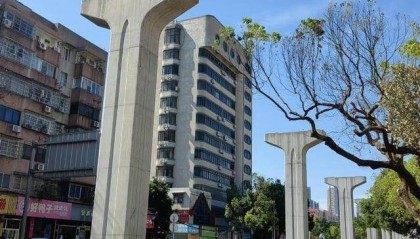 “当初就不该建!”广西烂尾轻轨被拆,市民吐槽:又浪费了一次钱