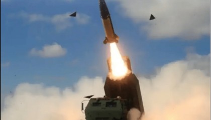 乌军再用美制导弹袭击俄多地,美高官:拜登或要发动核战争