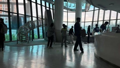 独家|唯儿诺疑陷“挤兑潮”:消费者恐慌抢兑镜框、基层员工称确有欠薪