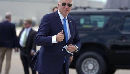 佩洛西谈哈里斯败选:如果拜登早点退选就好了