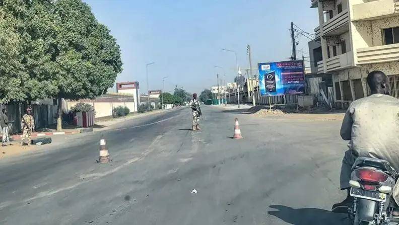 王毅非洲行后乍得突变，首都枪声四起：中非关系在动荡中稳固