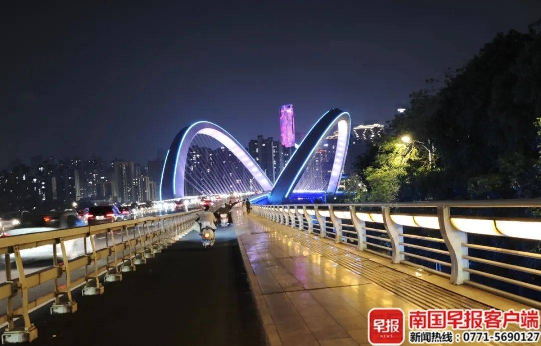 突然爆火！南宁这座桥变身“猫耳朵”，不少人扎堆打卡