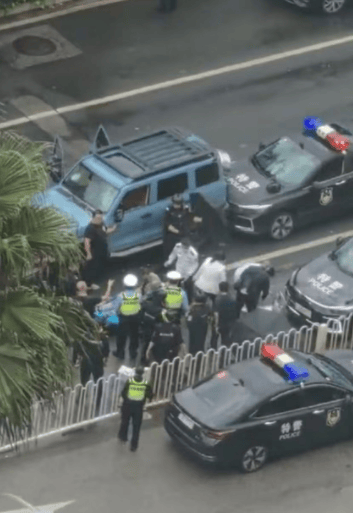 昆明交警通报金碧路交通事故：造成2死9伤，初步查明属交通肇事逃逸