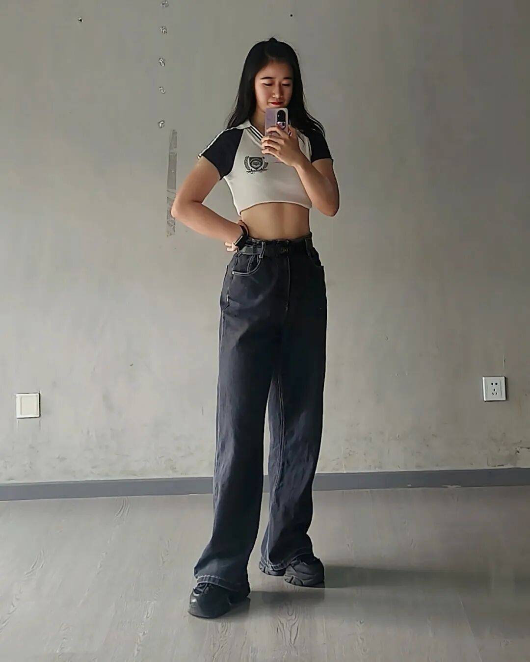 “旋转跳跃,我闭着眼”,下班后选择狂舞的年轻职场人